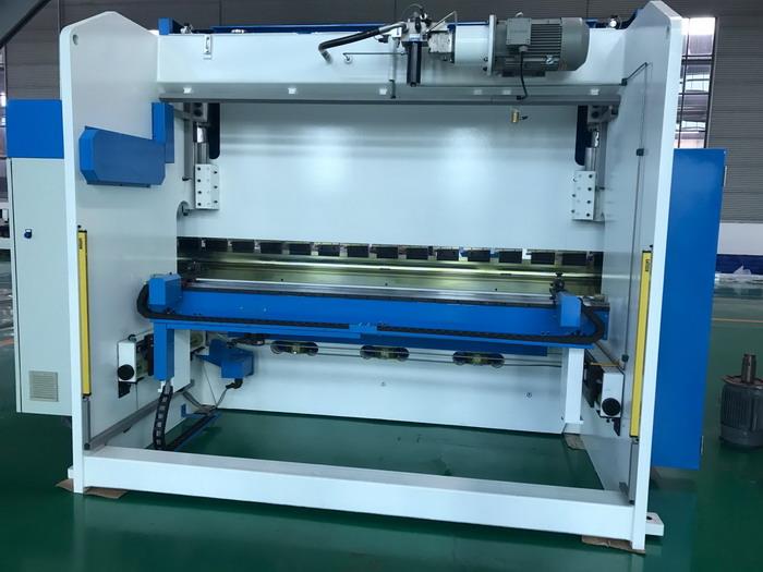 CE Rear light curtain guarding Yawei 200T 7 axis PBH cnc brake presing metal bending machine 10ft