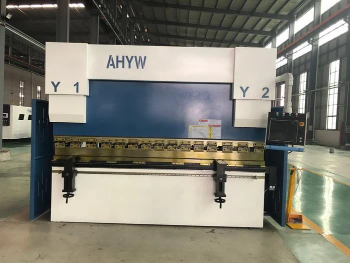AHYW „Yawei DA66T PBH 160T3M CNC“ presai